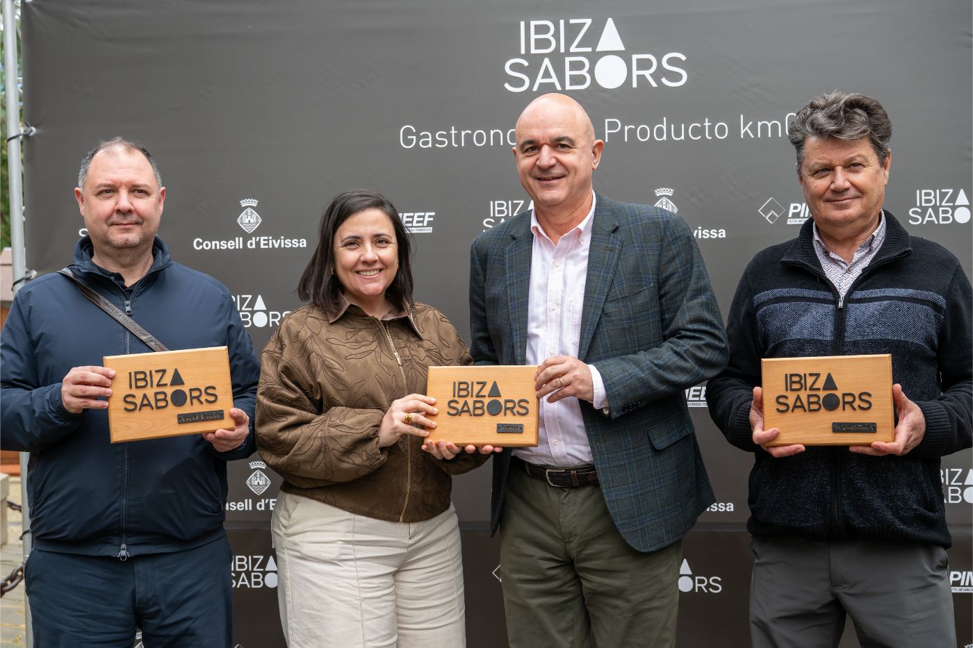 Presentación de la nueva imagen de Ibiza Sabors en el Paseo de Vara de Rey